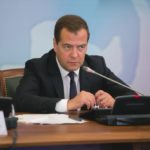 Рабочие профессии в Санкт-Петербурге. 
                            Дмитрий Медведев выйдет в народ